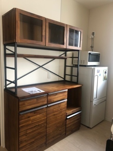 unico ウニコ 家具 食器棚