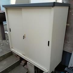 狭山市入曽より 収納家具 物置