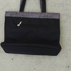 トートバッグ　横35cm縦25cm　サイドポケット多種の画像