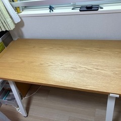 　美品。カフェっぽいデスク。
