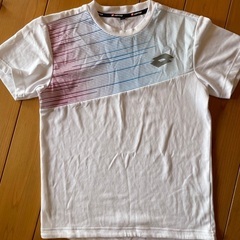 4・サイズ150 Tシャツ　美品