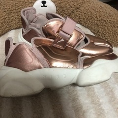 最終値下げ！最後の値下げ！NIKEアクアリフトウィメンズ♡♡23.5の画像