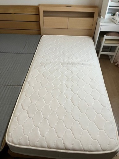 【引き渡し者確定】【再出品】家具 ベッド シングルベッド