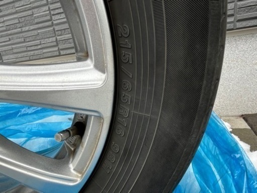 車のパーツ タイヤ、ホイール