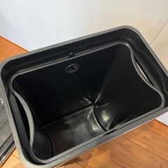 EKO センサー式ゴミ箱4,000円でお譲りしますの画像