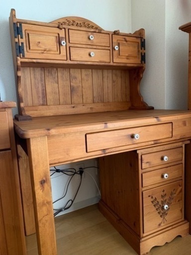 カントリー調学習机