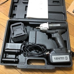 タイヤ交換　スクータープーリ交換　インパクトレンチ の画像