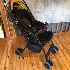 アプリカ　ベビーカー