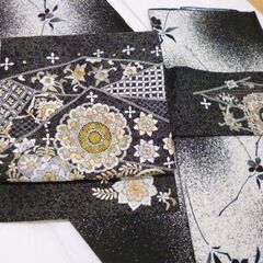 ★正絹★丸洗い済み★裄６８㎝★モノトーンに小花柄★の画像