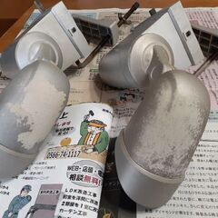 2個セット　乾電池式  人感センサーライト アイリスオーヤマ の画像