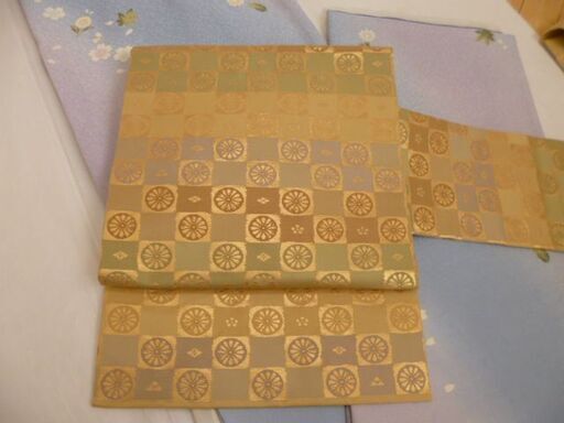 ☆正絹☆美品☆金地に菊柄☆名古屋帯☆