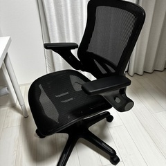 美品　コストコ　メッシュオフィスチェア