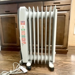 DēLonghi　オイルヒーター