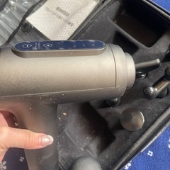 マッサージガンの画像