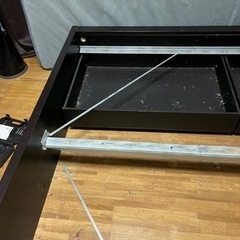 IKEAベッドは「BRUSALI（ブルサリ）」のクイーンサイズです。の画像
