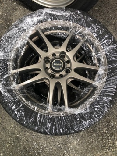 車のパーツ タイヤ、ホイール