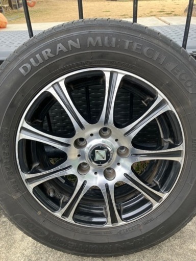 車のパーツ タイヤ、ホイール