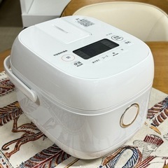 【超美品‼️】2023年製 東芝 3合炊きIH炊飯ジャー 炊飯器 金色コート釜 ホワイト♪の画像