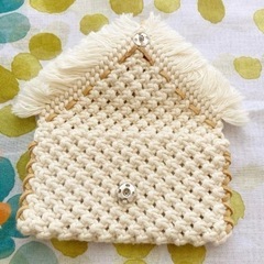 マクラメポーチ（ﾊﾝﾄﾞﾒｲﾄﾞ作品）の画像