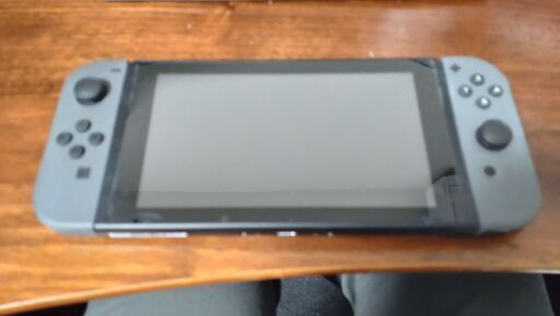 任天堂スイッチ　グレーモデル　売ります！