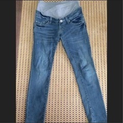 梨花愛用　マタニティージーンズ