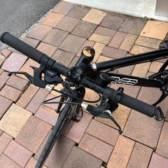 自転車 クロスバイクの画像