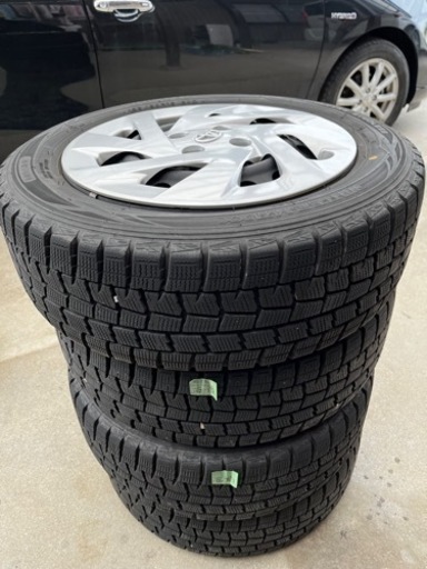 TOYOTA純正ホイール付きダンロップ　スタッドレスタイヤ　185/60R 84Q