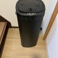 ジャンク　ゴミ箱の画像