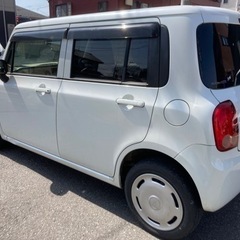 ⭐️全込み超特価‼️車検2年付き⭐️‼️ディーラー下取り車⭐️‼️フルセグナビ＆ETC付き⭐️‼️TV走行中視聴可能♪スマートキー＆プッシュスタート‼️⭐️タイミングチェーンエンジン‼️⭐️安心の修復歴無し‼️⭐️25年式⭐️アルトラパン⭐️パールホワイト⭐️インパネAT⭐️ベンチシート⭐️『車検代も、月割り自動車税も、リサイクル料も、全てコミコミの超特価』‼️『更に千葉＆成田ナンバー管轄は名変代行無料サービス』‼️『圧倒的な安さ』‼️『超激安早い者勝ち』‼️の画像