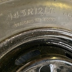 車のパーツ タイヤ、ホイールの画像
