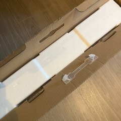 【箱と脚のみ】27インチディスプレイの箱と脚の画像