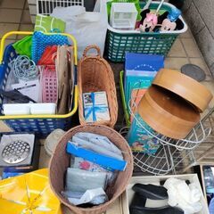 【無料】未使用品やお皿等お持ち帰りくださいの画像
