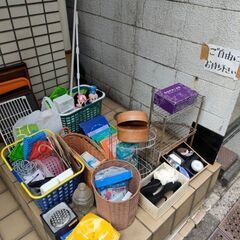 【無料】未使用品やお皿等お持ち帰りください