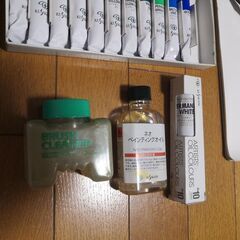画材セット(ほぼ未使用の油絵の具あり)の画像