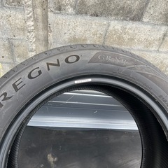ブリジストン　レグノ　バリ山　8000円の画像