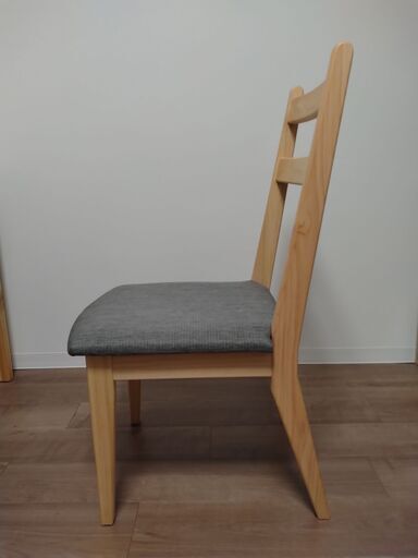 国産家具㈱キシルの椅子