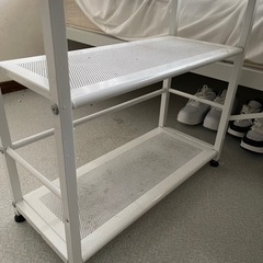 差し上げます　デスク　チェア　の画像