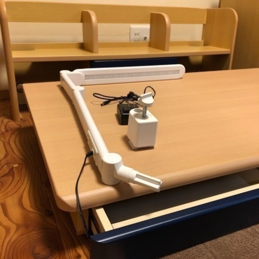 学習机　デスク
