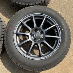 車のパーツ タイヤ、ホイールの画像