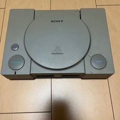 【値下げ】ゲーム機　プレイステーション1 コントローラー付の画像