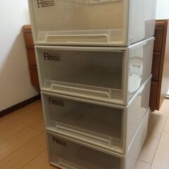 Fits 衣装ケース×4 個