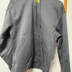 アンダーアーマー　パーカー