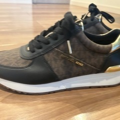 靴/バッグ 靴 スニーカーの画像