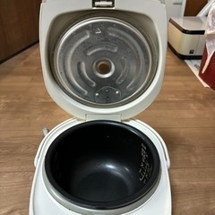 MITSUBISHI NJ-G6D家電 キッチン家電 炊飯器の画像