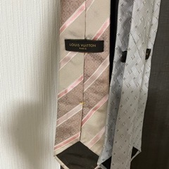 値引きしました！ルイヴィトン　ネクタイ2本セットの画像
