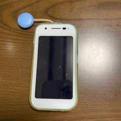 値下げしました！au キッズ携帯　mamorino6の画像