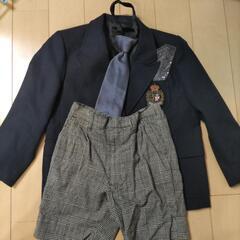 子供用　スーツ　　　　　　　　　　　　　　　