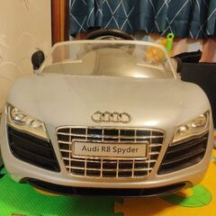 AUDI R8 Spyder オリジナルキッズカー