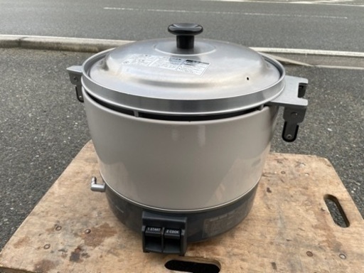 ■中古品 リンナイガス炊飯器 RR-300C 2023年 LPガス W492×D423×H426mm 6.0L 動作問題なし■