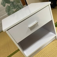 ⚛️ホワイトドレッサー